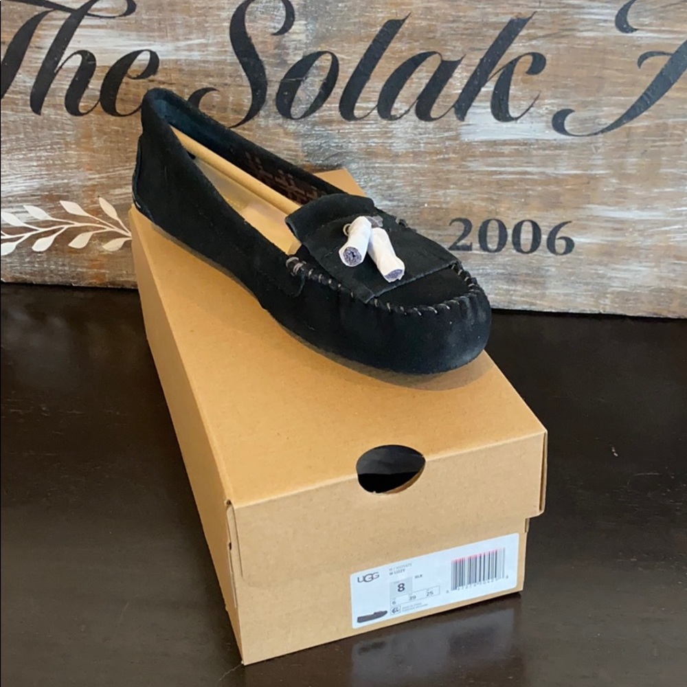 UGG Lizzy Moccasin Slippers Black size 8